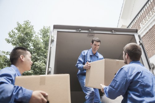 Moving truck service for homes and flats in Mill Hill