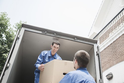 Packing and transport support for a Mill Hill house move